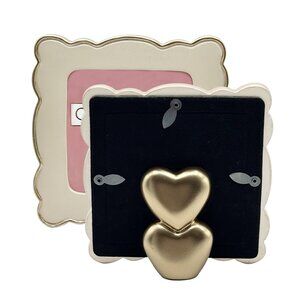 4x4 Golden Scallop Frame with Double Heart Easel Stand